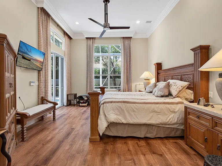 1048 Diamond Head Way — Photo 16