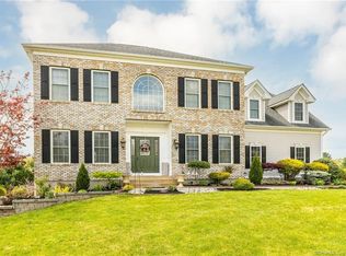 32 Frazer Fir Rd, South Windsor, CT 06074