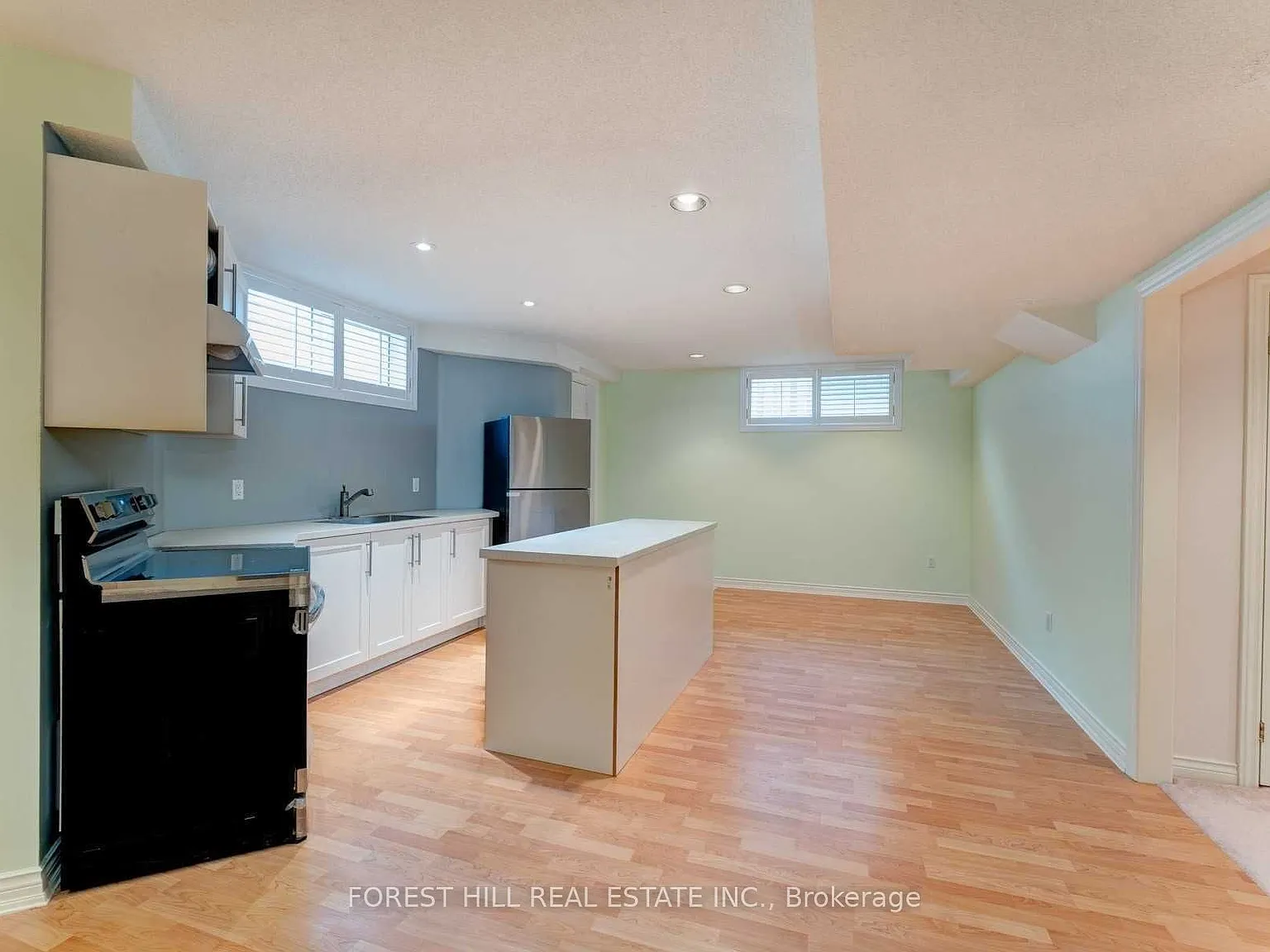2 bed, $2,300 — Photo 4
