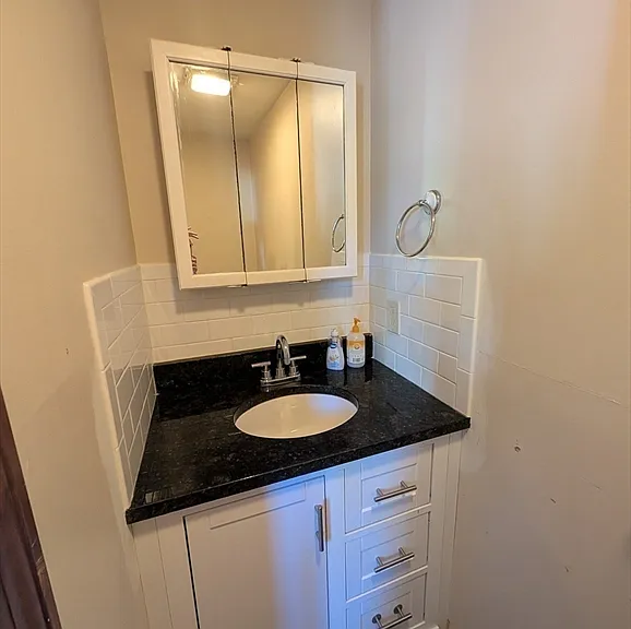 2 Myrtle St #2 — Photo 16