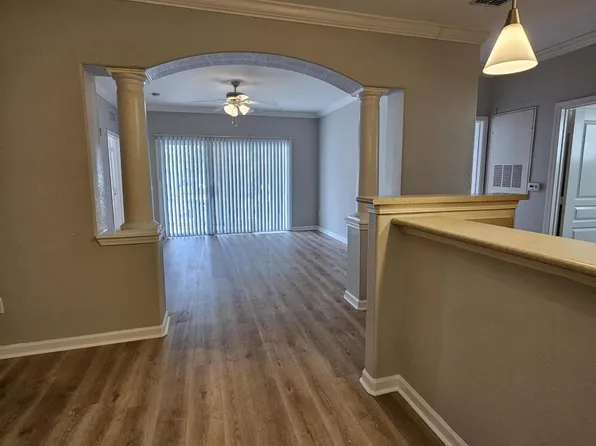 8290 GATE Parkway #501, Jacksonville, FL 32216