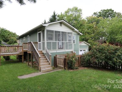 9 Oakland St, Weaverville, NC, 28787
