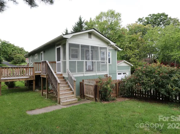 9 Oakland St, Weaverville, NC 28787