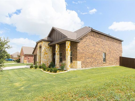 3rd image of 1549 Meadowlake Dr