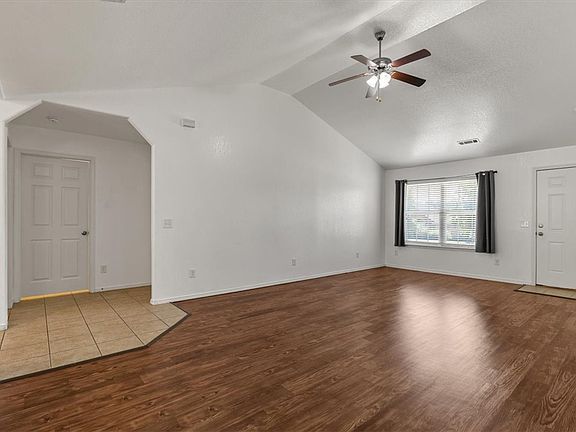 5th image of 6142 Clay Ave