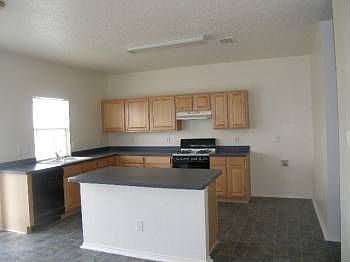 4th image of 7817 Regent Dr