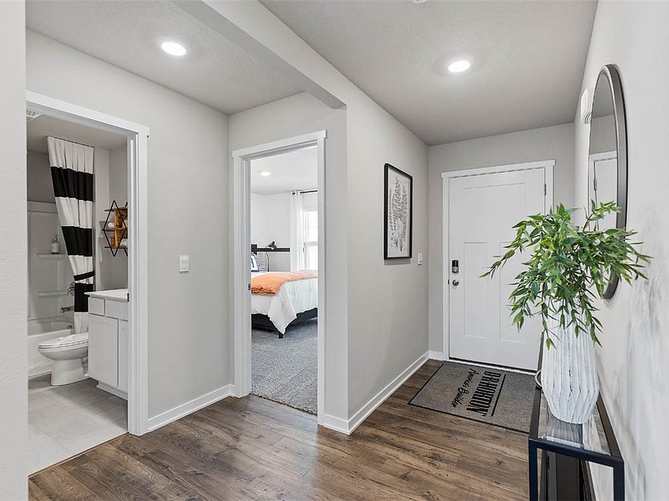 2567 SE Fox Valley Dr, West Des Moines, IA 50265 Zillow