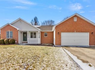 8 Fox Run, Mascoutah, IL 62258