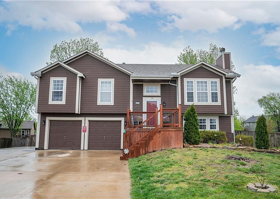 1st image of 955 Stone Creek Cir