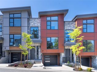 4253 Dieppe Rd #29, Saanich, BC V8X2N2