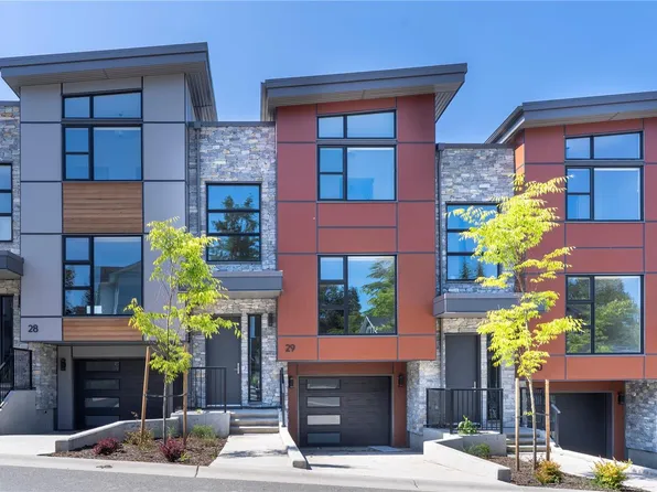 4253 Dieppe Rd #29, Saanich, BC V8X 2N2