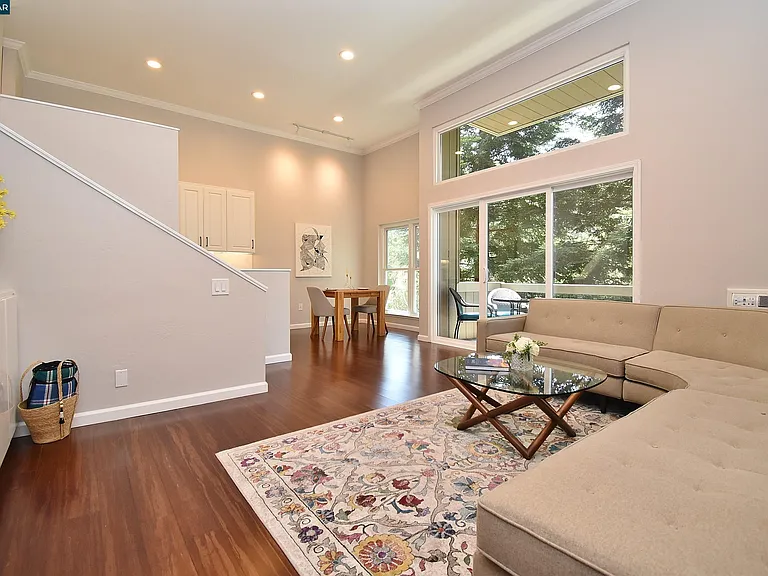 2067 Ascot Dr #142 — Photo 3