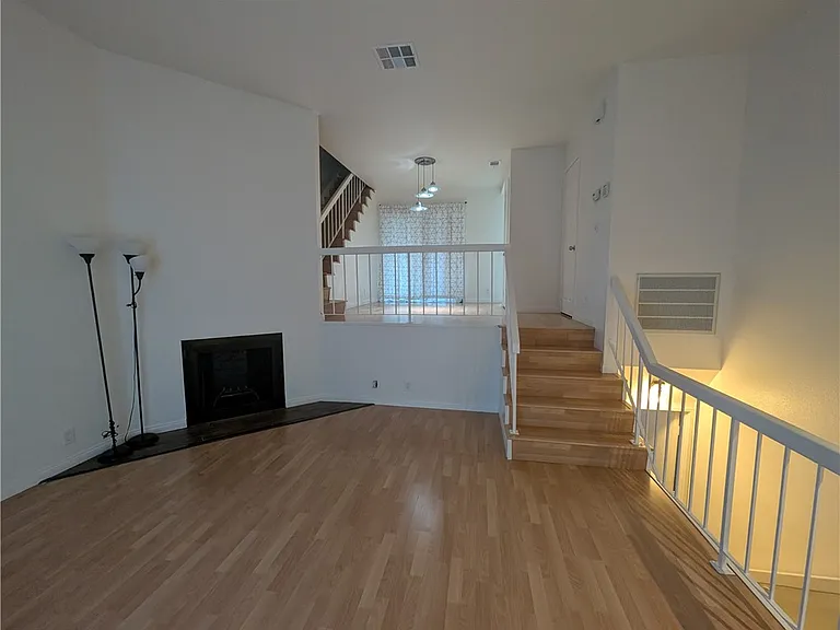 13990 Ramhurst Dr — Photo 2