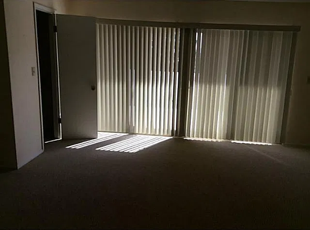 4 bed, 3.5 bath, 2202 sqft, $2,050 — Photo 3