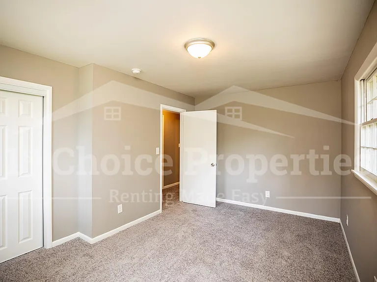 1037 Dawn Dr — Photo 19