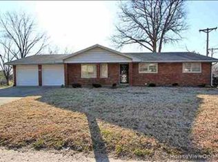 2563 Fairlane Dr, Cape Girardeau, MO 63701