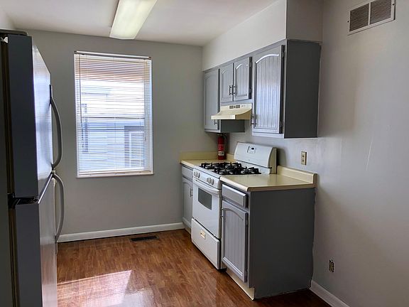 4th image of 3942 Burwood Ave APT 5
