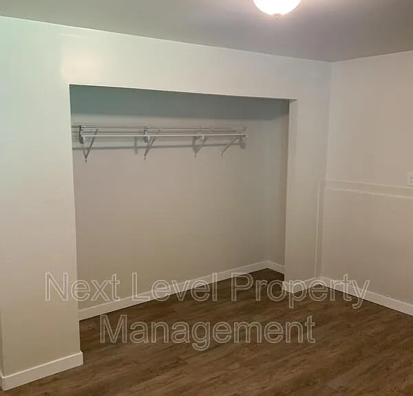 217 Lake Blaine Dr #G — Photo 6