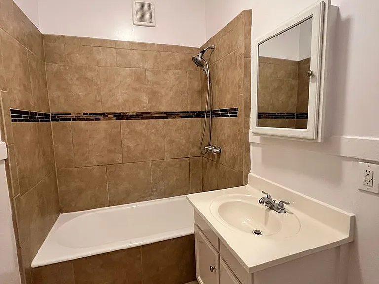 0090 Wenke Rentals — Photo 23