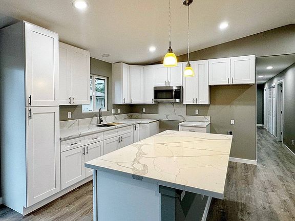3rd image of 16-2146 Hanale Dr
