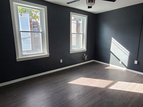 5th image of 4228 N Darien St