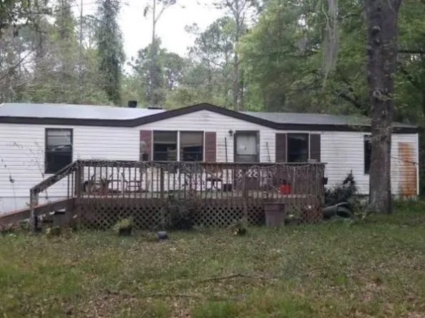 129 Denise Cir, Palatka, FL 32177