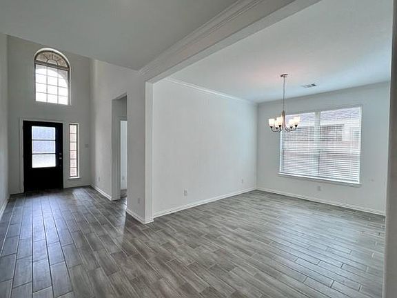 5th image of 4826 Albany Ridge Ln