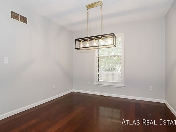 5th image of 11581 Caenen St
