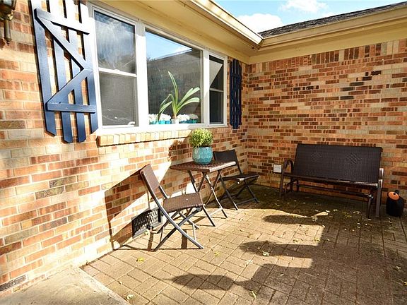 2nd image of 699 Lodge Dr
