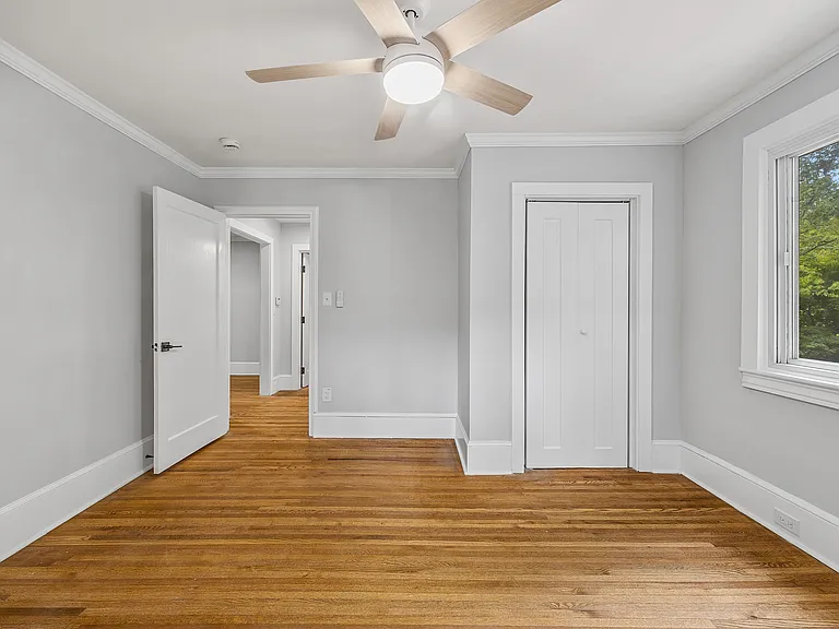 8 Amherst Ave #A — Photo 19
