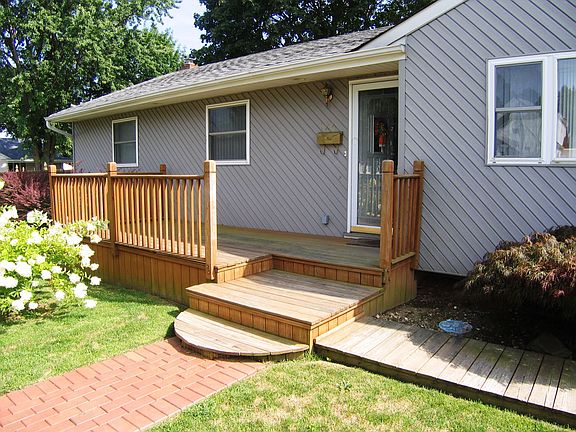 2nd image of 126 Leo Ln