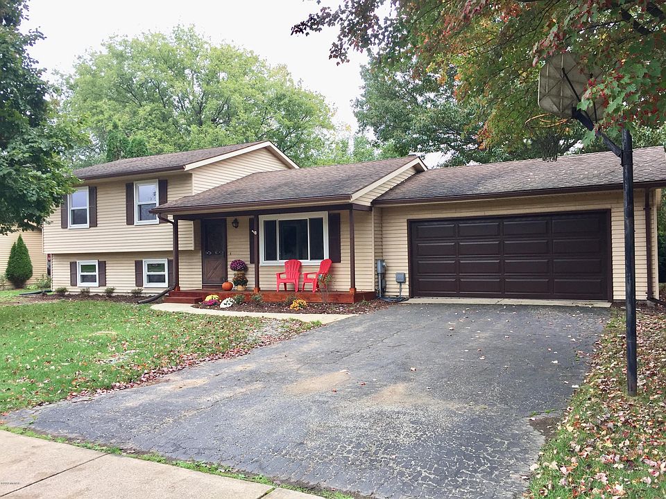 1st image of 5627 Grand Traverse Ln