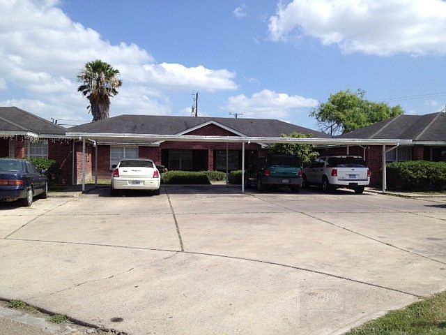 1st image of 151 Las Palmas St