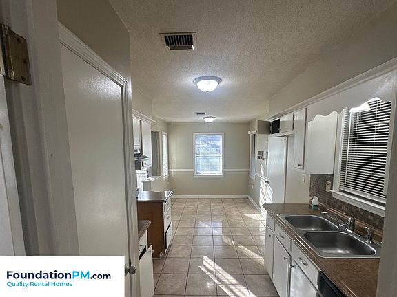 3rd image of 5399 Meadowick Ave