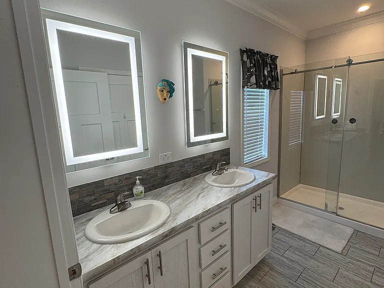 19 Jeffrey Dr — Photo 9