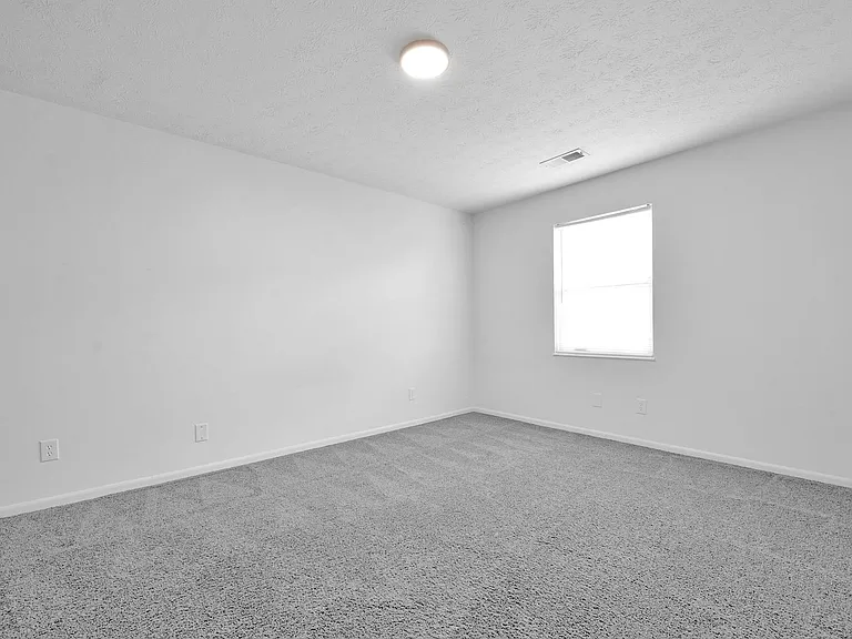 Stratford Commons — Photo 20