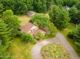 1095 W Columbia Rd, Mason, MI 48854