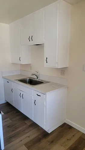 Mark IX Apartments Photo 1