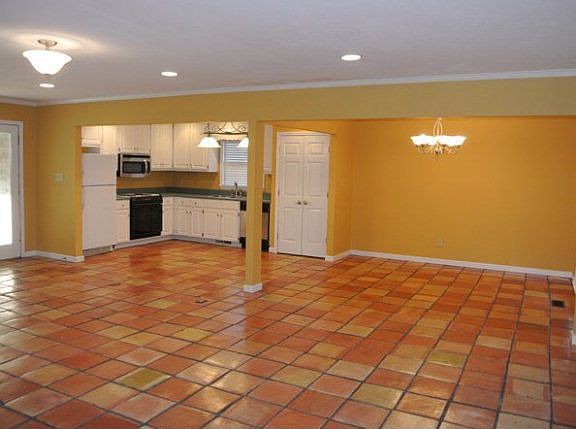 4th image of 173 Cannon Dr