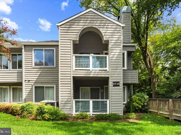 11735 Summerchase Cir APT B, Reston, VA 20194