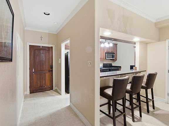 4th image of 1609 Saldana Ave Unit 330