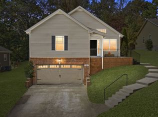 446 Galvin Dr, Clarksville, TN 37042