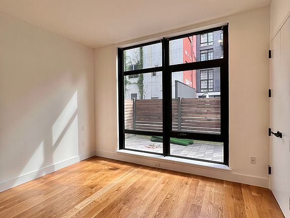 4th image of 25 Bruckner Blvd APT 1F