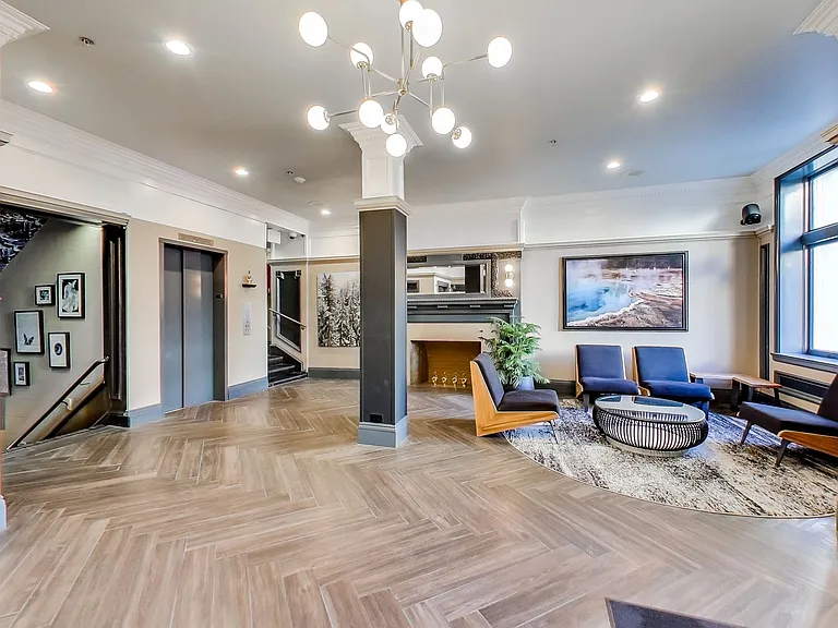 735 Taylor — Photo 10
