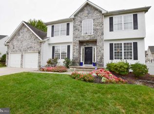 8 Saint James Ct, Blackwood, NJ 08012