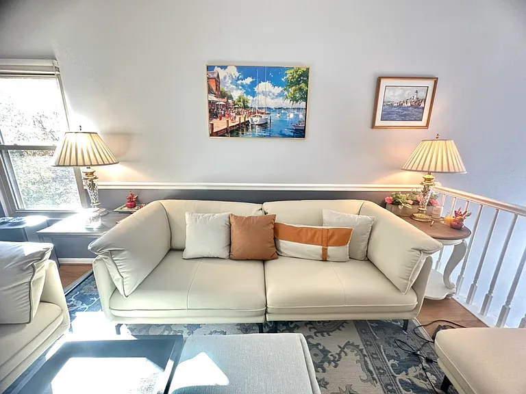 40 Sandstone Ct #L — Photo 4