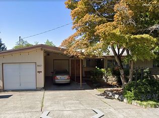 8601 26th Ave NE, Seattle, WA 98115