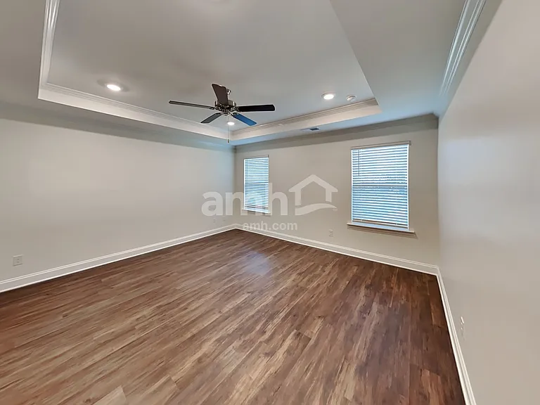 559 Rivermist Dr — Photo 9