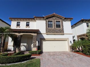 9941 NW 86th Ter, Doral, FL 33178