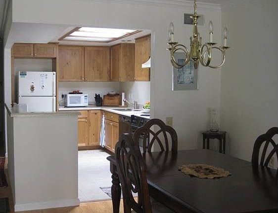 5th image of 1509 Rockledge Ln APT 3